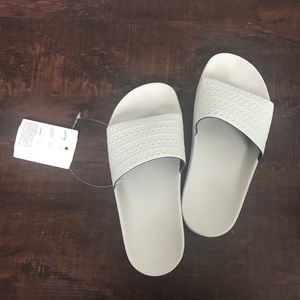 Adilette Wmns 6